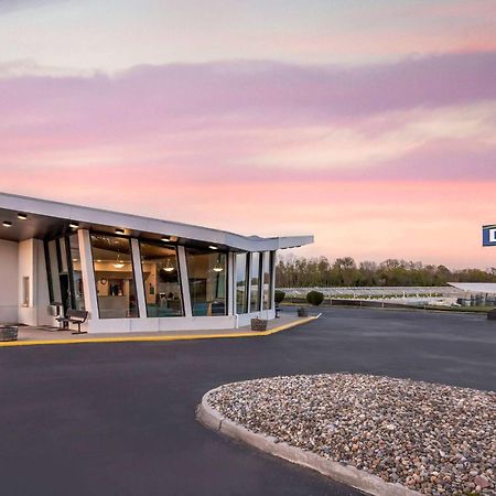Days Inn By Wyndham Wrightstown Mcguire Afb Bordentown Eksteriør billede