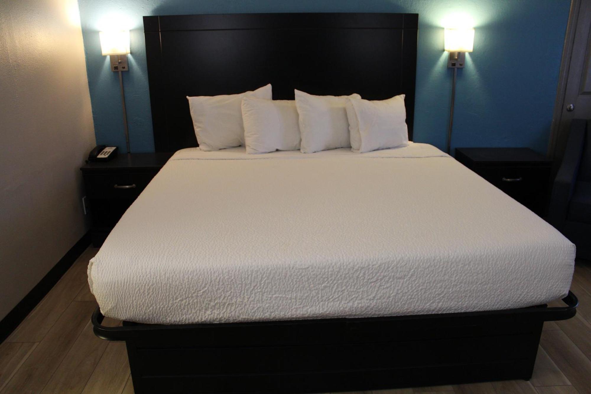 Days Inn By Wyndham Wrightstown Mcguire Afb Bordentown Eksteriør billede