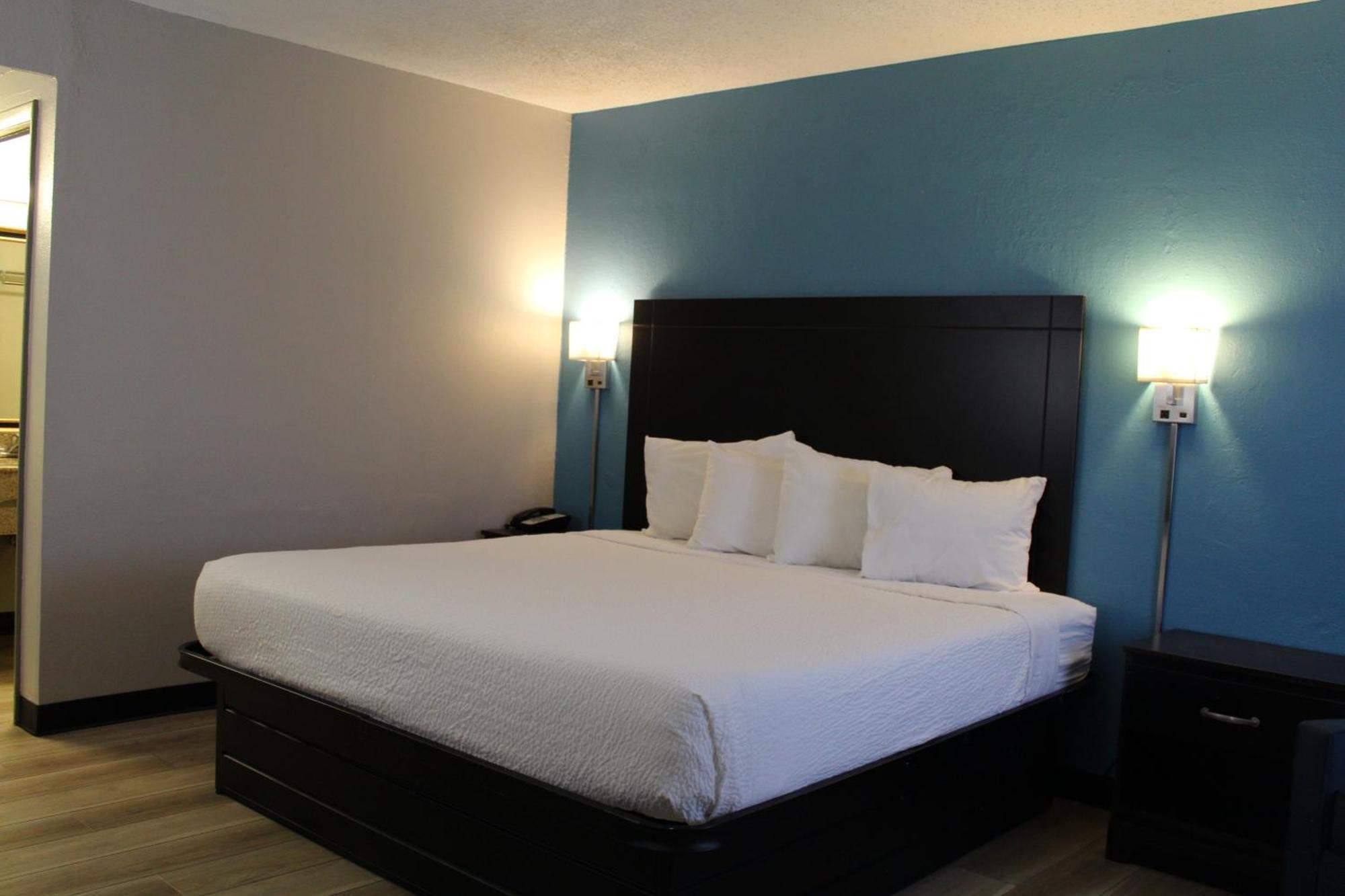 Days Inn By Wyndham Wrightstown Mcguire Afb Bordentown Eksteriør billede
