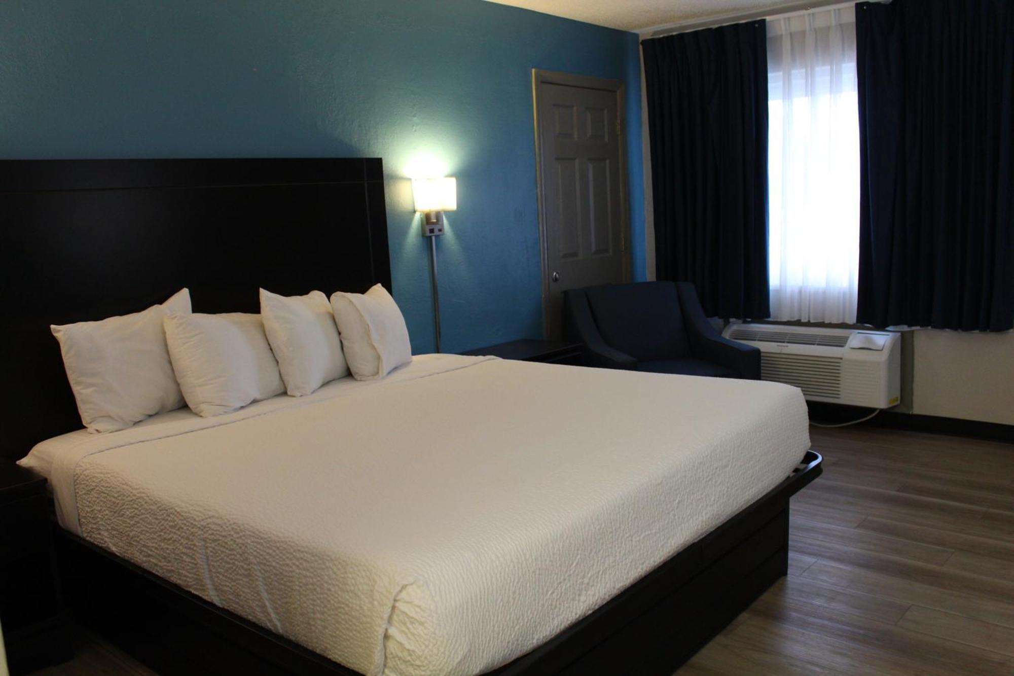 Days Inn By Wyndham Wrightstown Mcguire Afb Bordentown Eksteriør billede