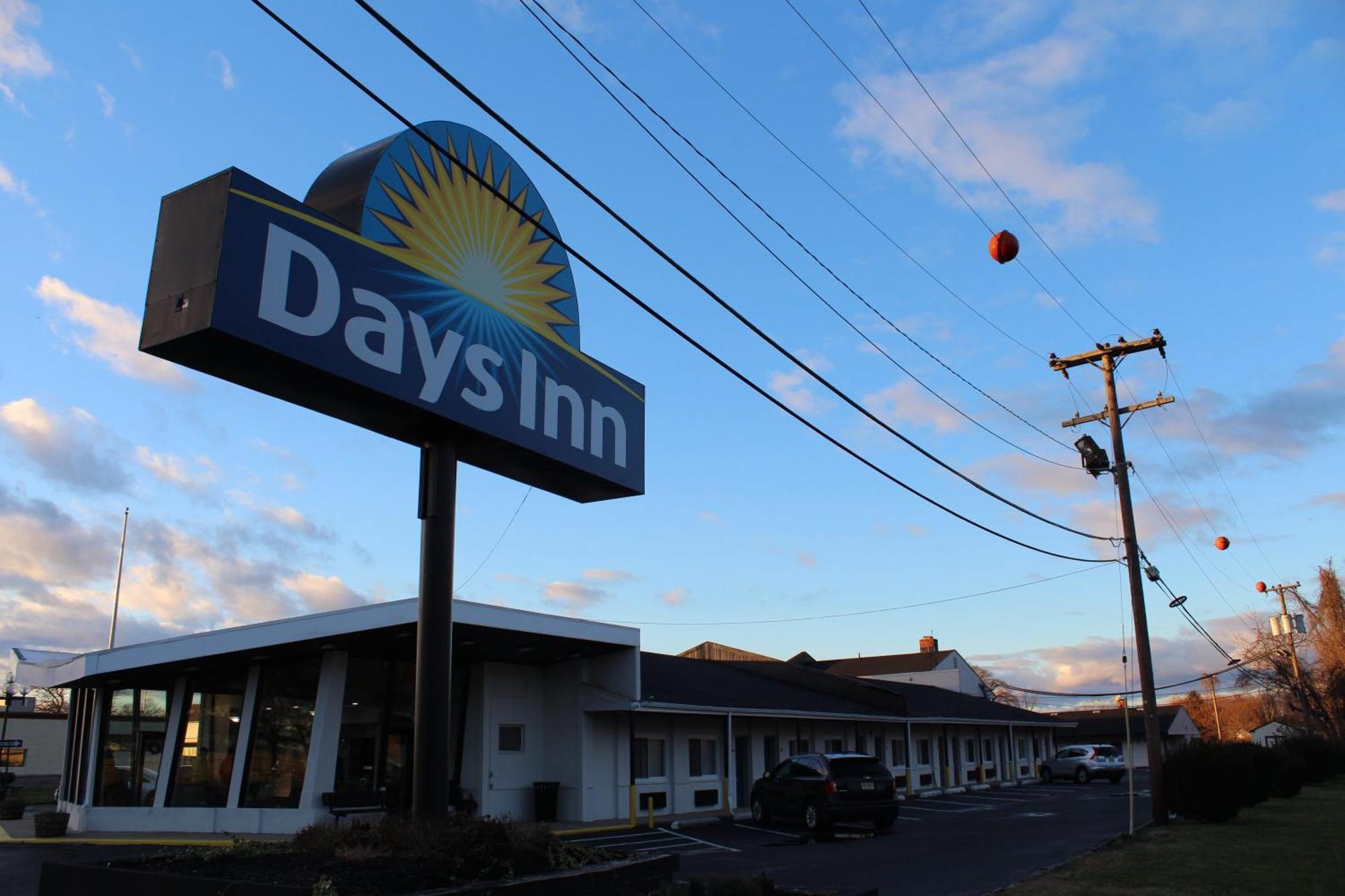 Days Inn By Wyndham Wrightstown Mcguire Afb Bordentown Eksteriør billede