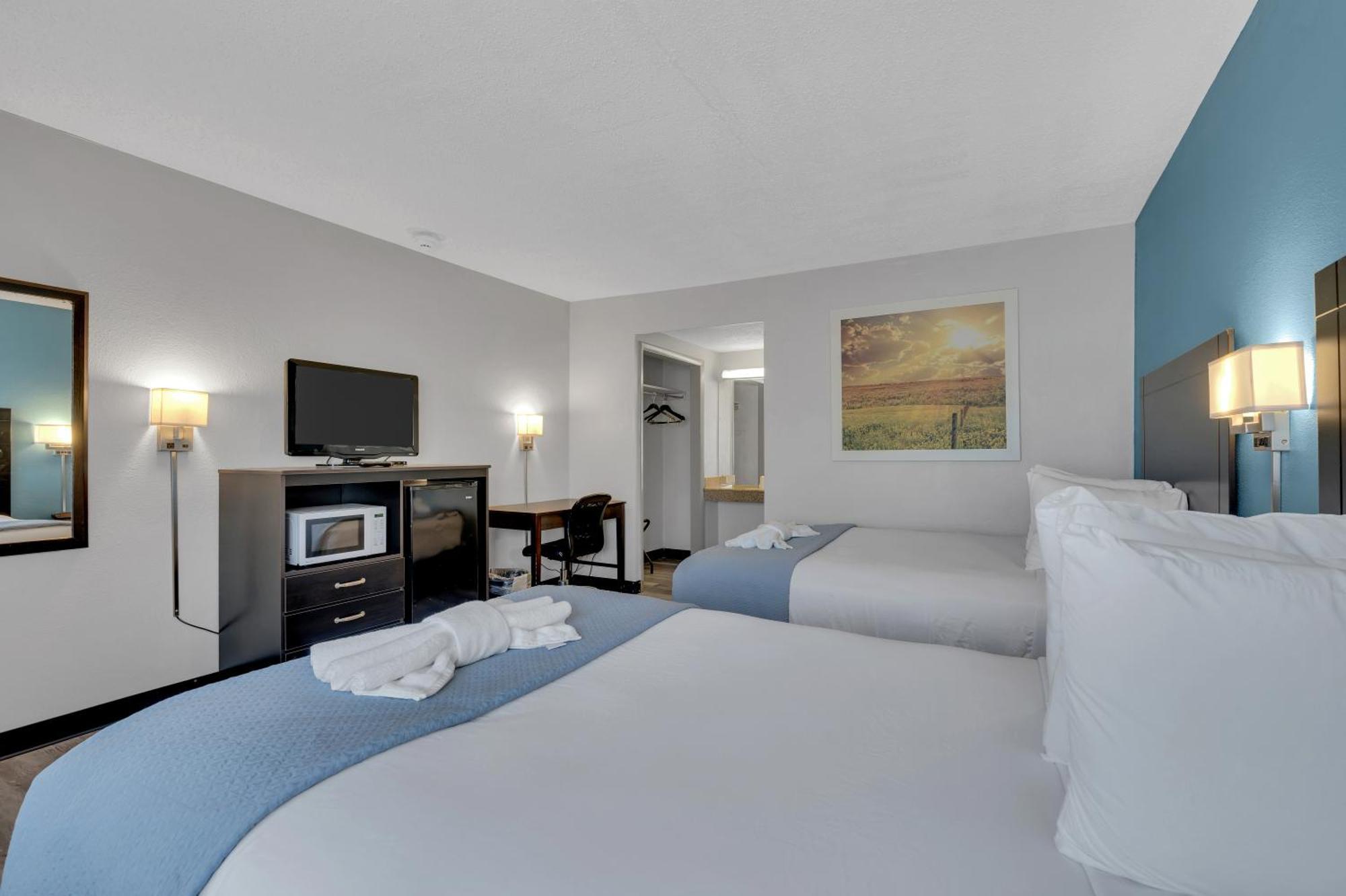 Days Inn By Wyndham Wrightstown Mcguire Afb Bordentown Eksteriør billede