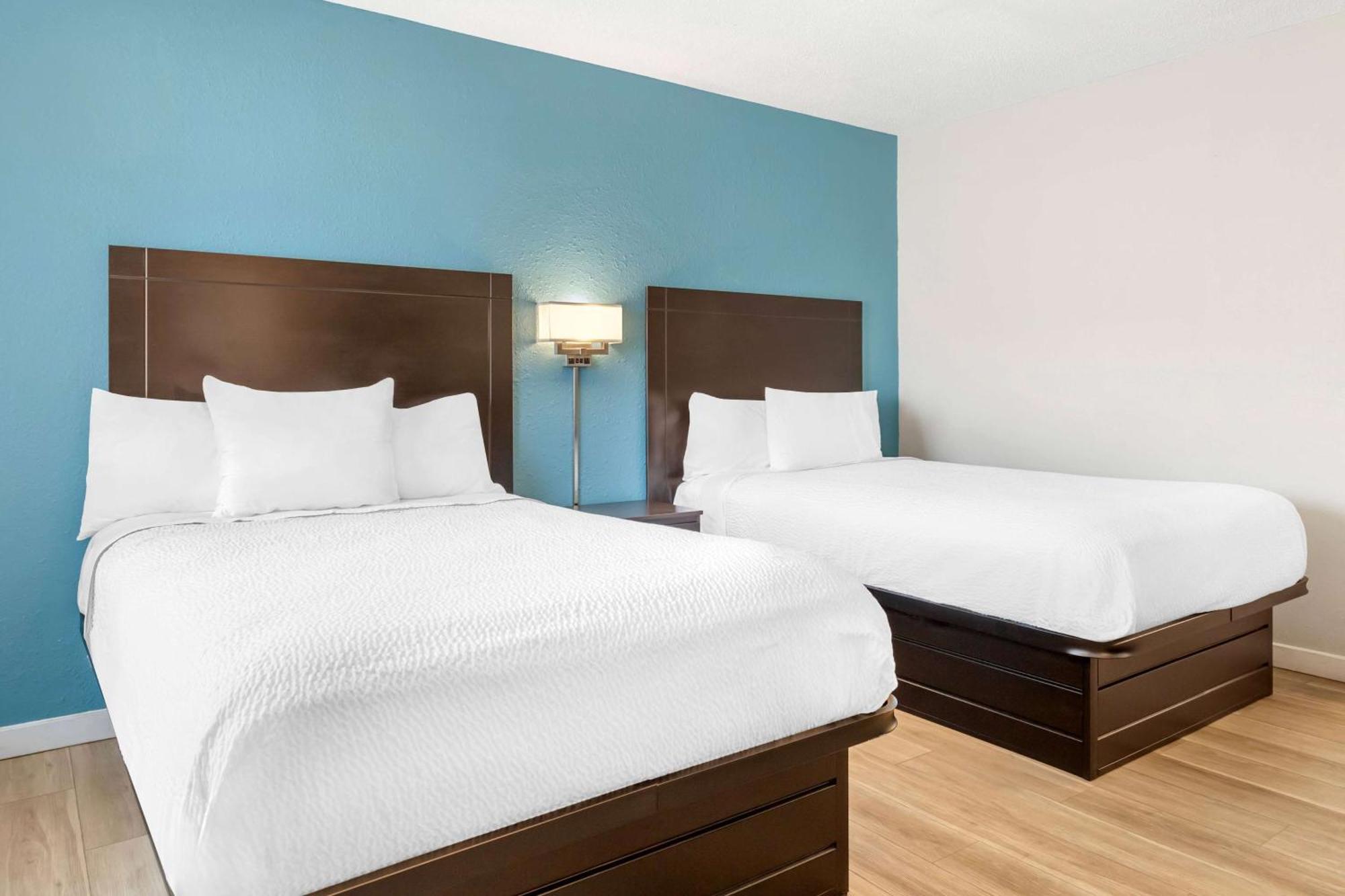 Days Inn By Wyndham Wrightstown Mcguire Afb Bordentown Eksteriør billede