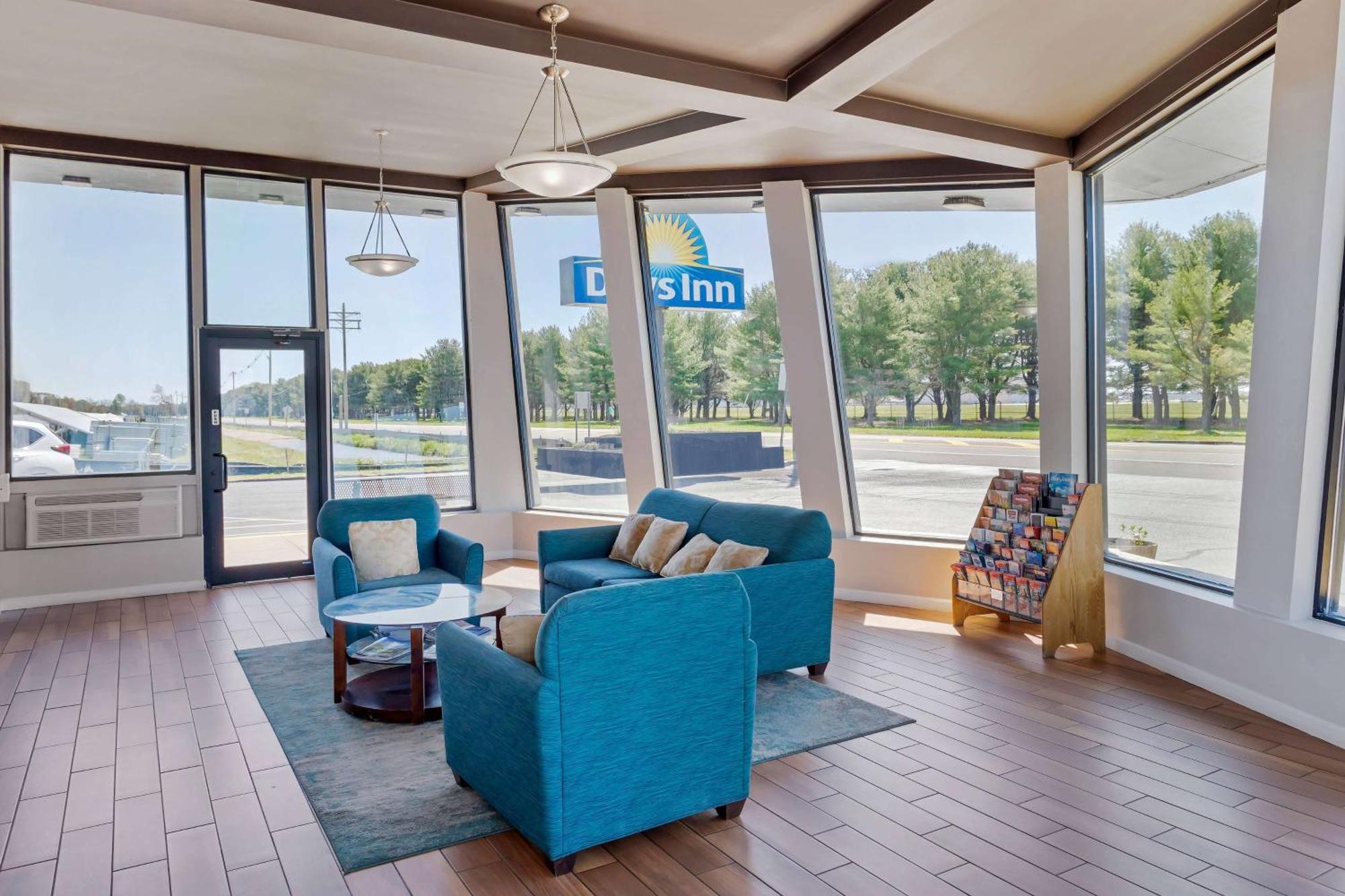 Days Inn By Wyndham Wrightstown Mcguire Afb Bordentown Eksteriør billede
